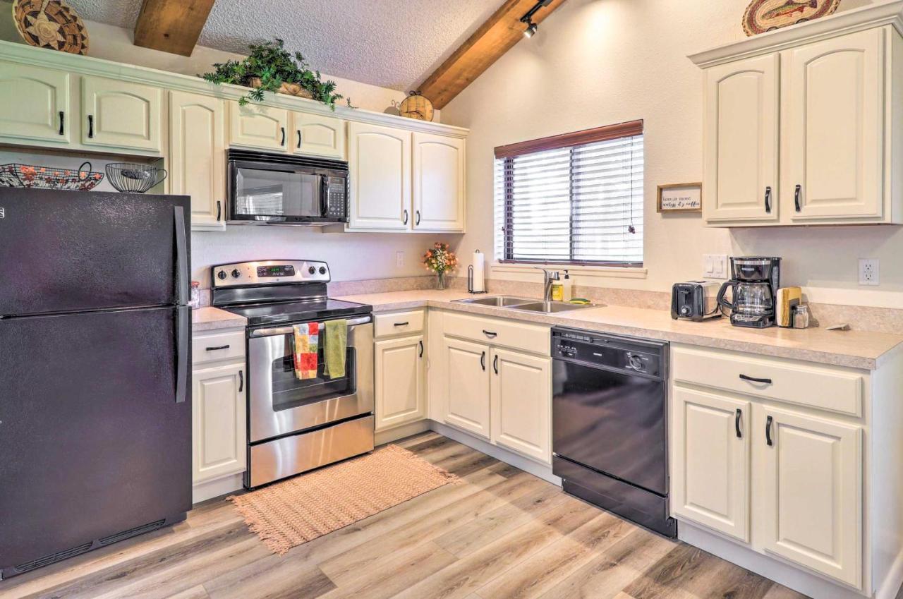 Cozy Pagosa Springs Townhome Fire Pit And Patio! ภายนอก รูปภาพ